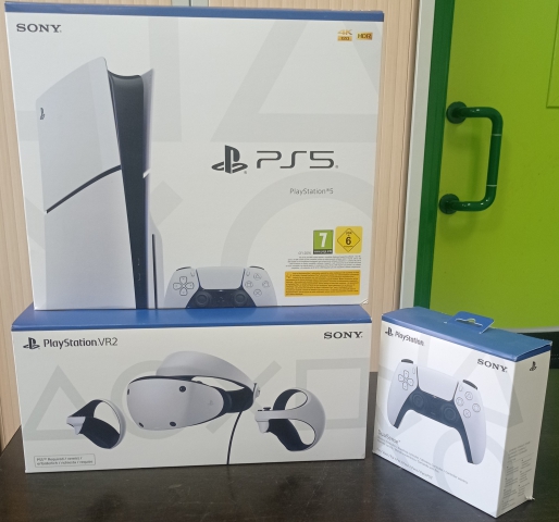 PS5Image contenus en boîtes